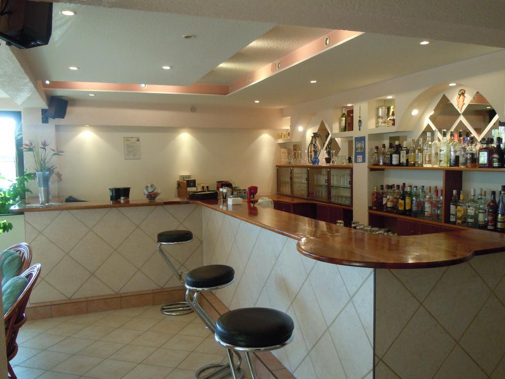 纯品康纳酒店 Paralía 外观 照片